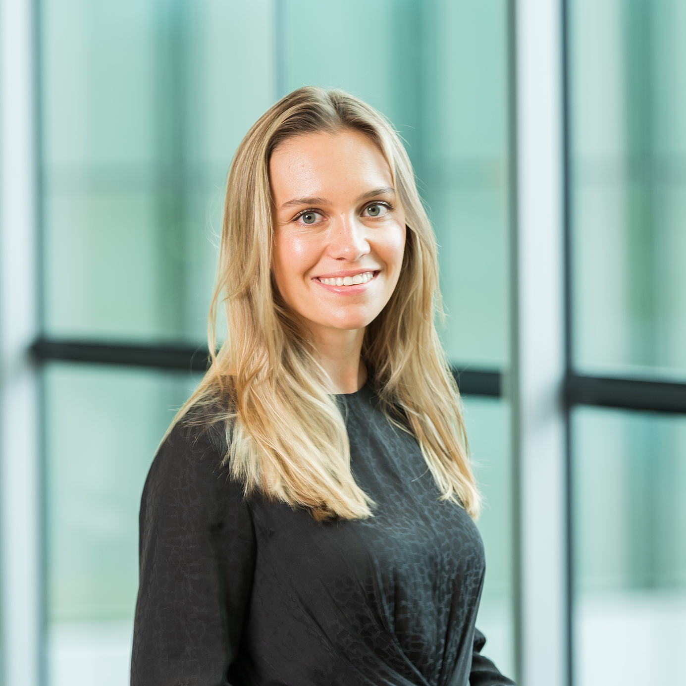 Nina Zimberlin - crop compr